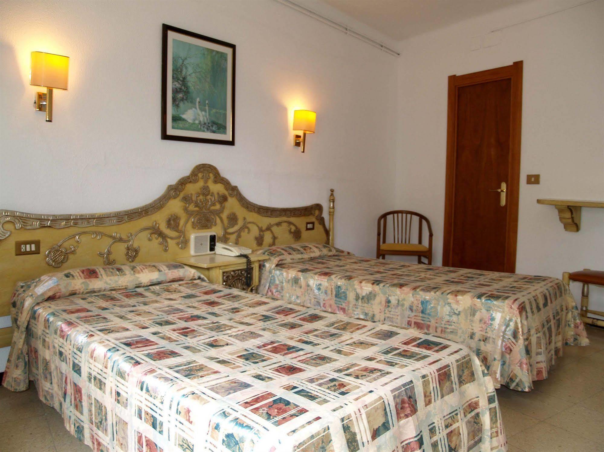 Del Sol Hotel